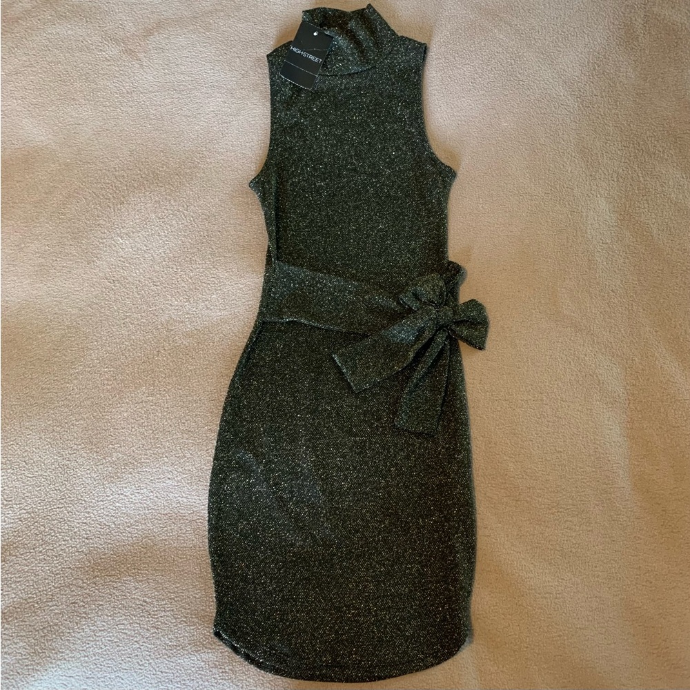 High Street Zoelle-Style Shimmer Knit Sleeveless Dress